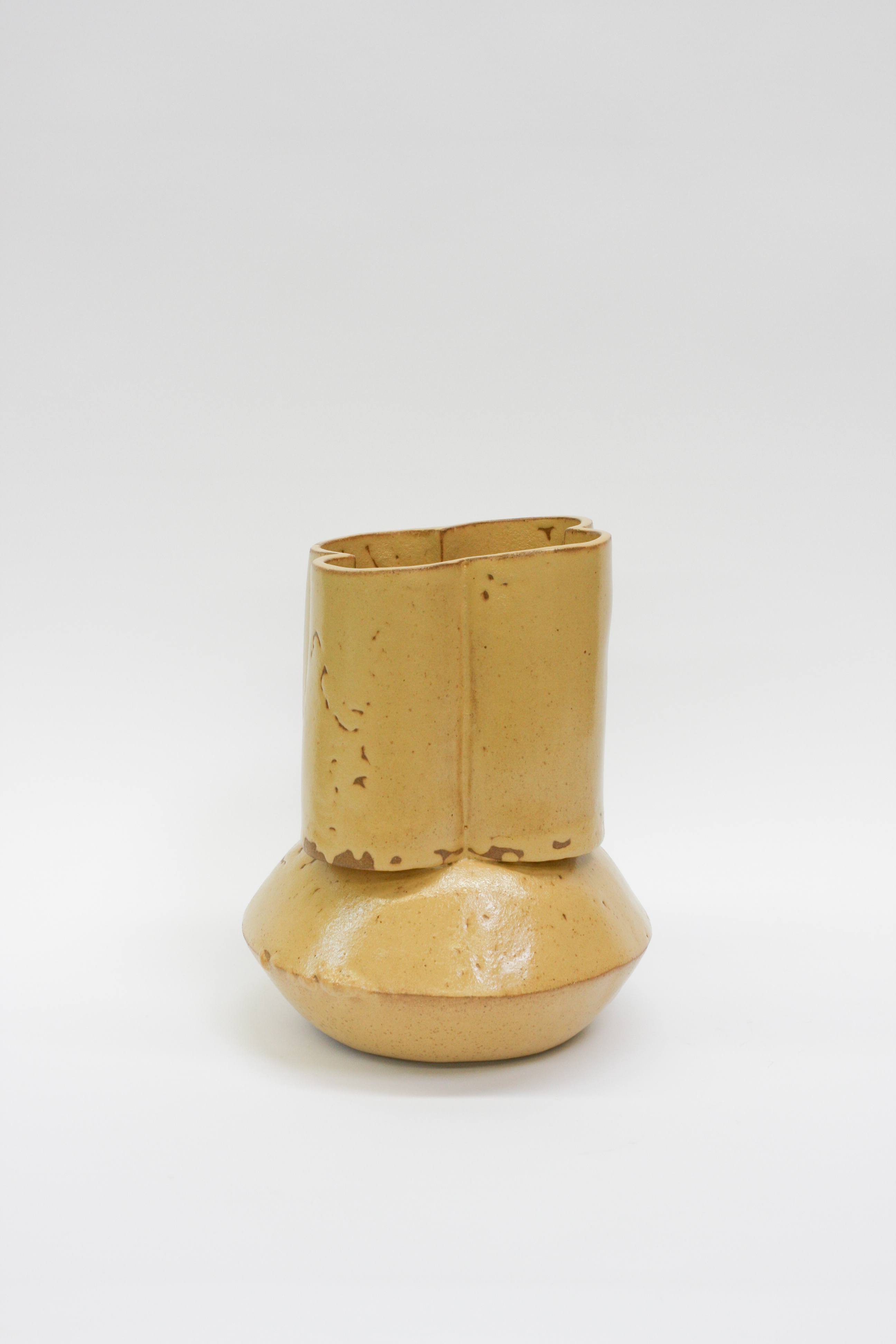 Oval Scallop Vase